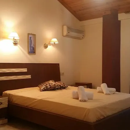 Lefkada 3*